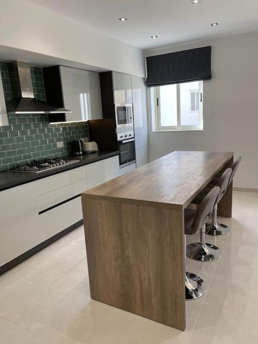 Sunset Apt Modern 1 Bedroom Apt Near The Beach Birżebbuġa 외부 사진
