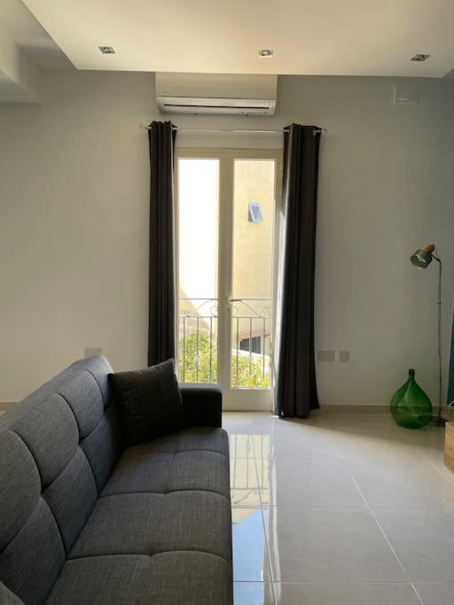 Sunset Apt Modern 1 Bedroom Apt Near The Beach Birżebbuġa 외부 사진